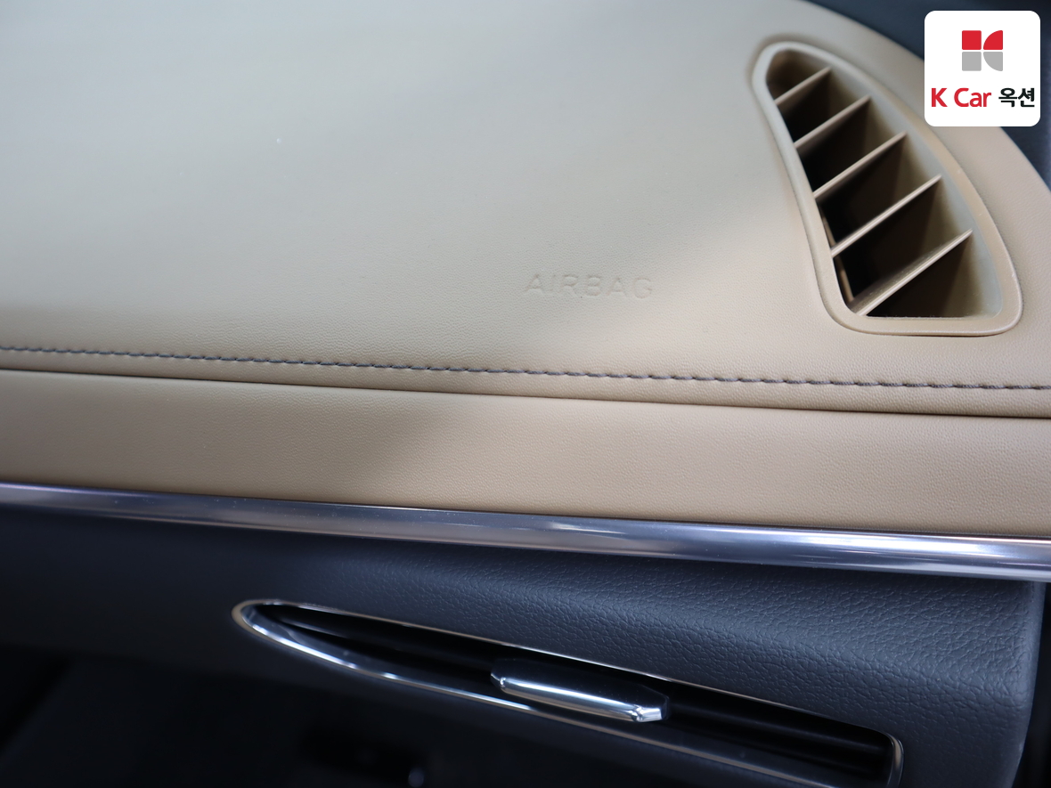 Hyundai Sonata 2023 - Image 29