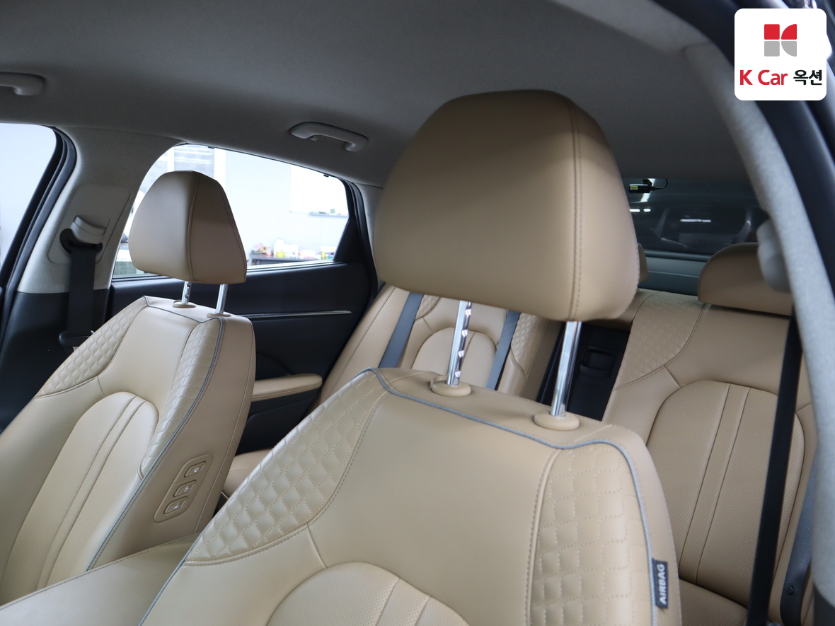 Hyundai Sonata 2023 - Image 19