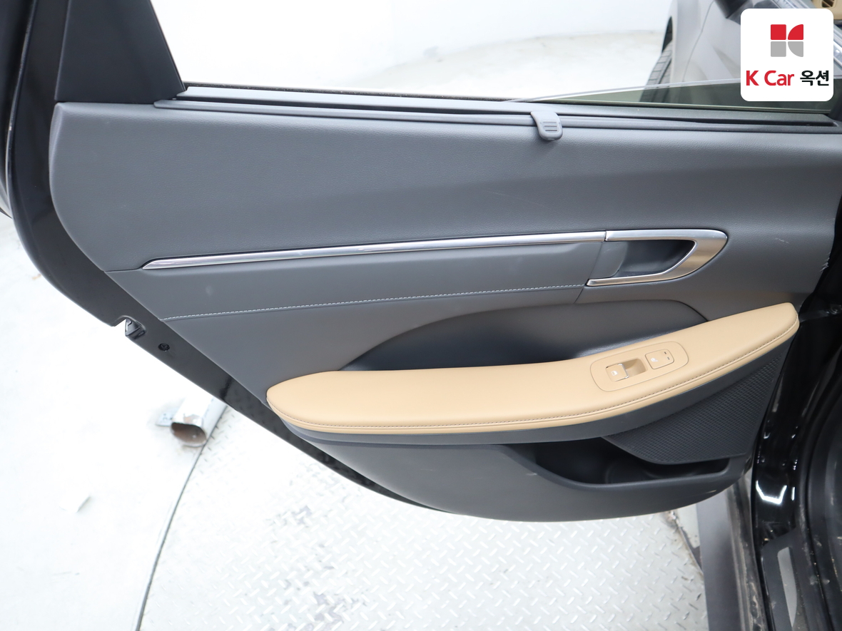 Hyundai Sonata 2023 - Image 21