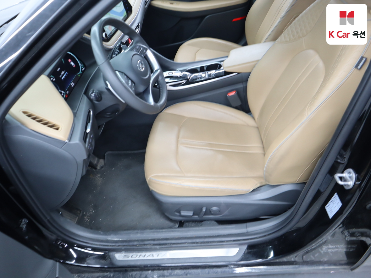 Hyundai Sonata 2023 - Image 18