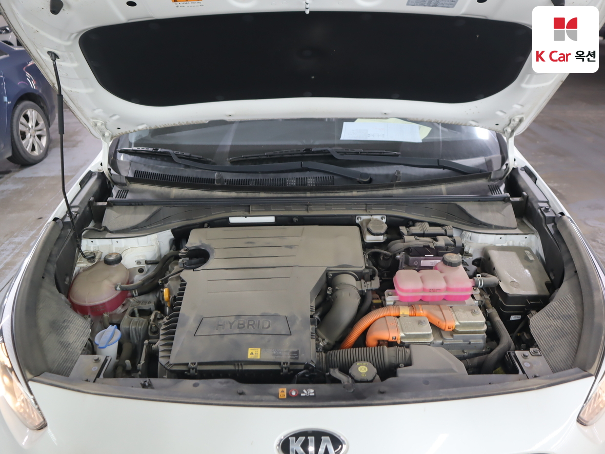 كيا نيرو 2021 - صورة 33