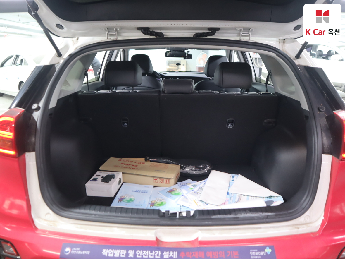 كيا نيرو 2021 - صورة 25