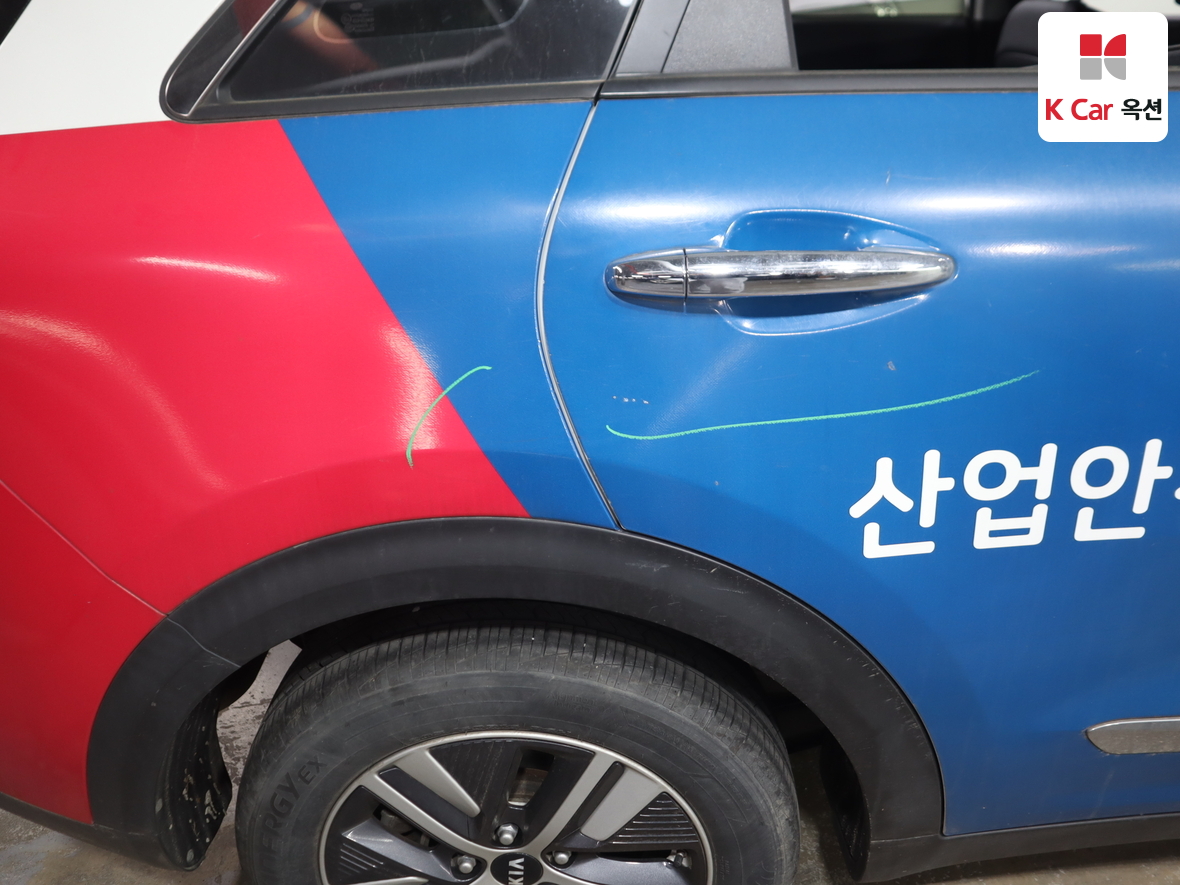 كيا نيرو 2021 - صورة 39