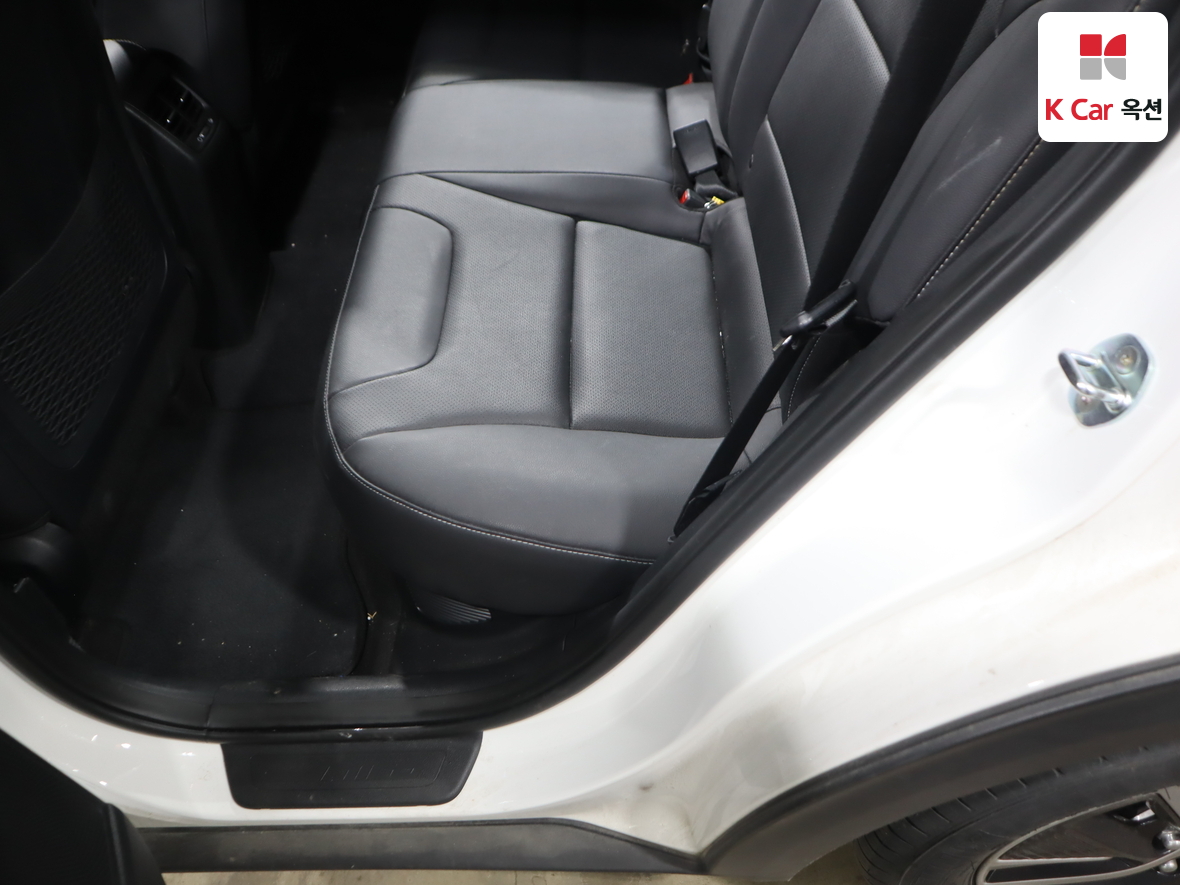 كيا نيرو 2021 - صورة 23