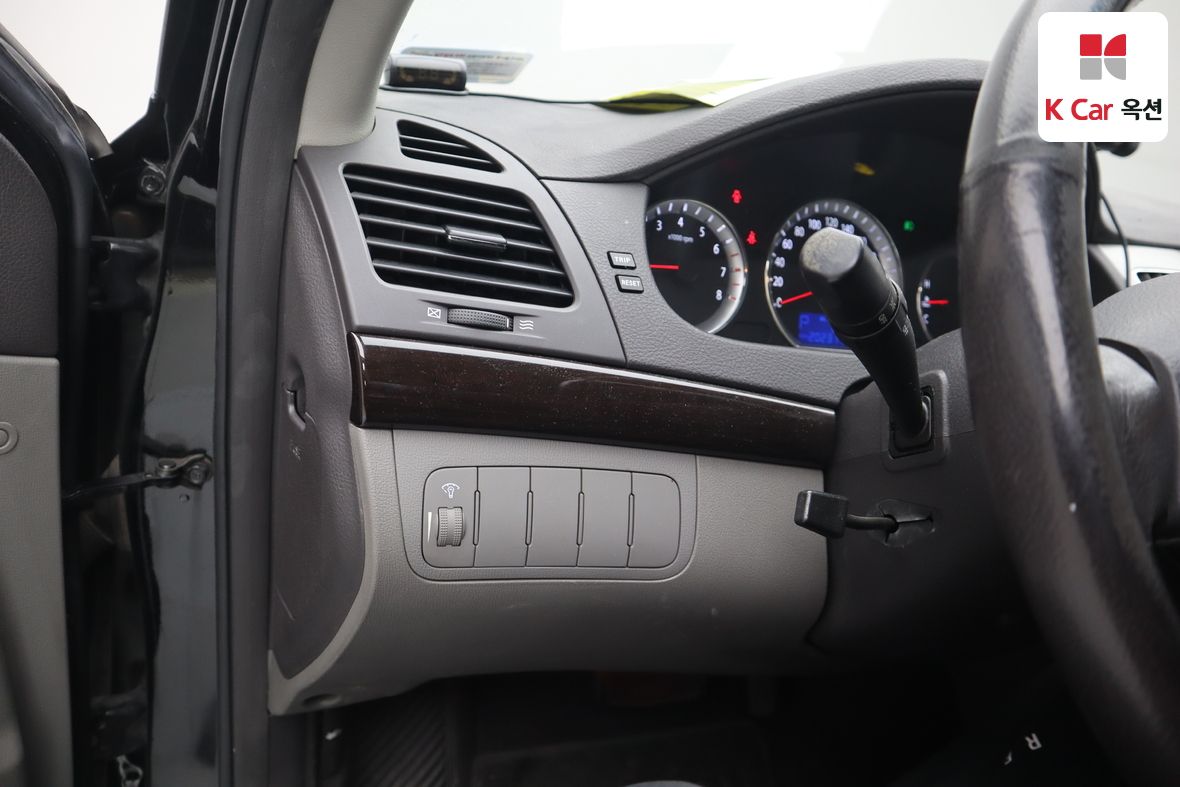 Hyundai Sonata - 9