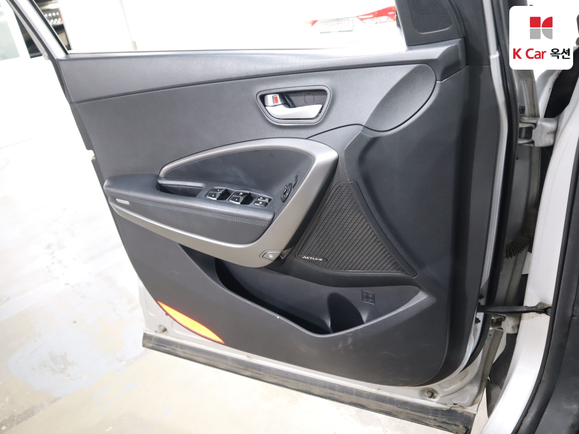 هيونداي سانتافي 2015 - صورة 8