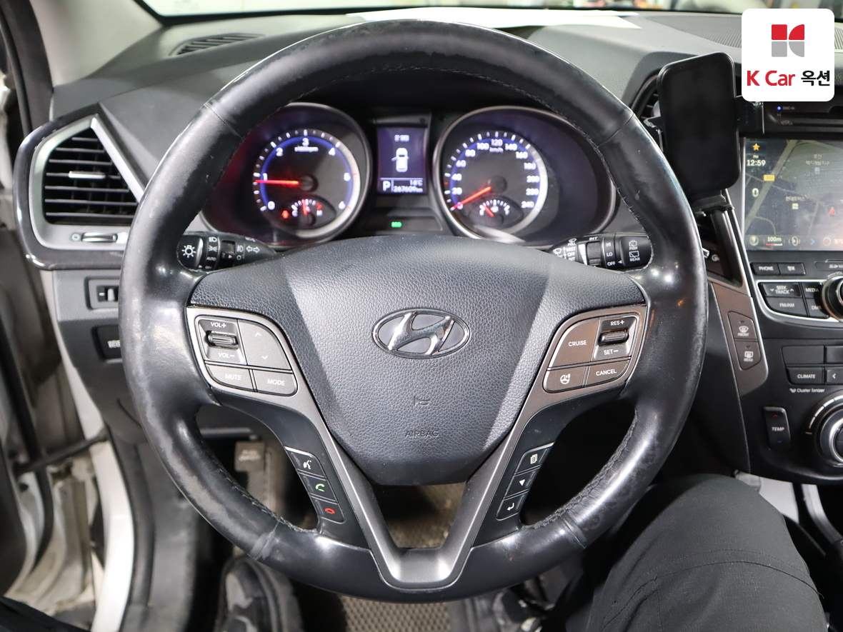 هيونداي سانتافي 2015 - صورة 10