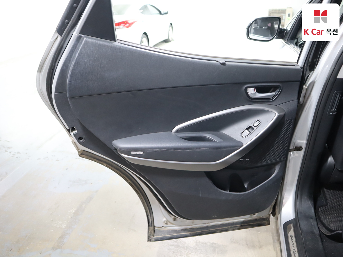 هيونداي سانتافي 2015 - صورة 22