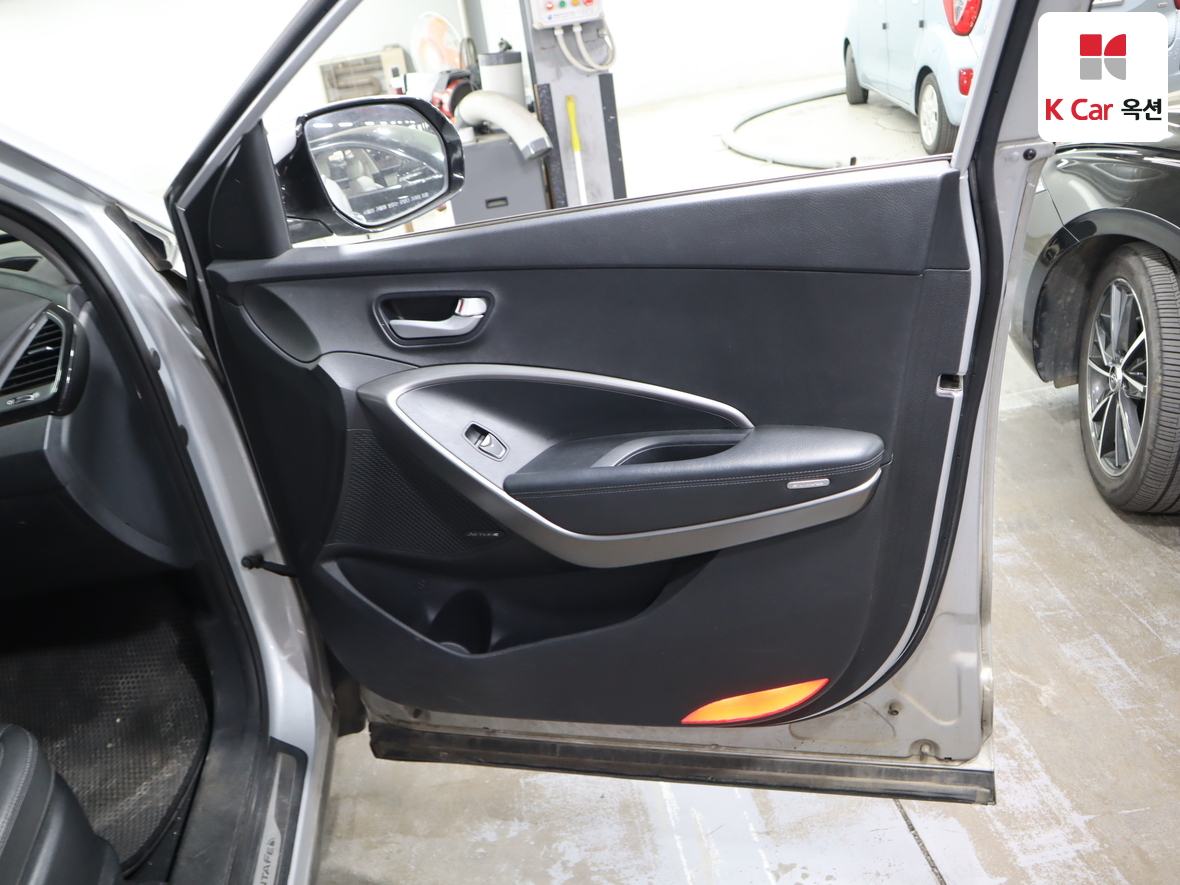 هيونداي سانتافي 2015 - صورة 29