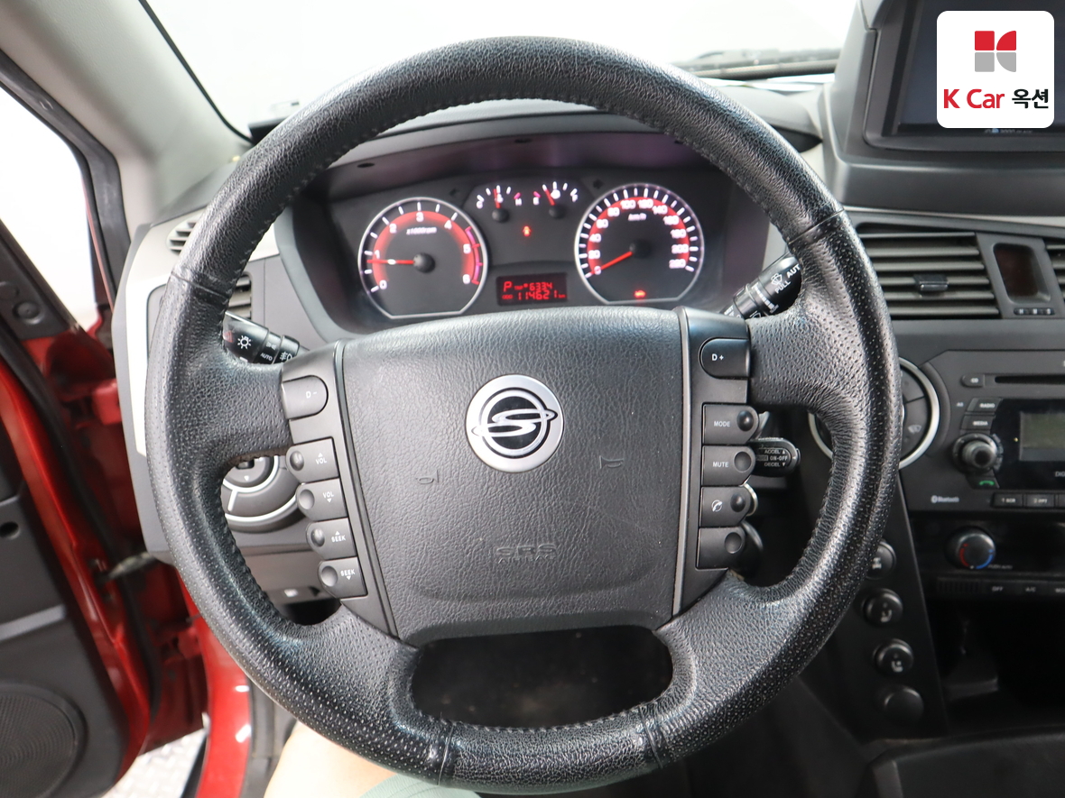 سانج يونج كوراندو سبورت 2012 - صورة 10