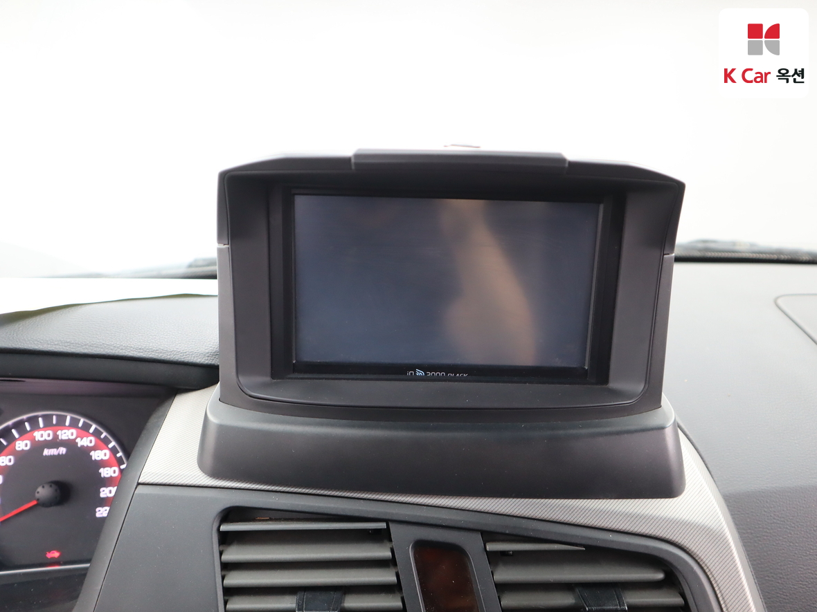 سانج يونج كوراندو سبورت 2012 - صورة 14