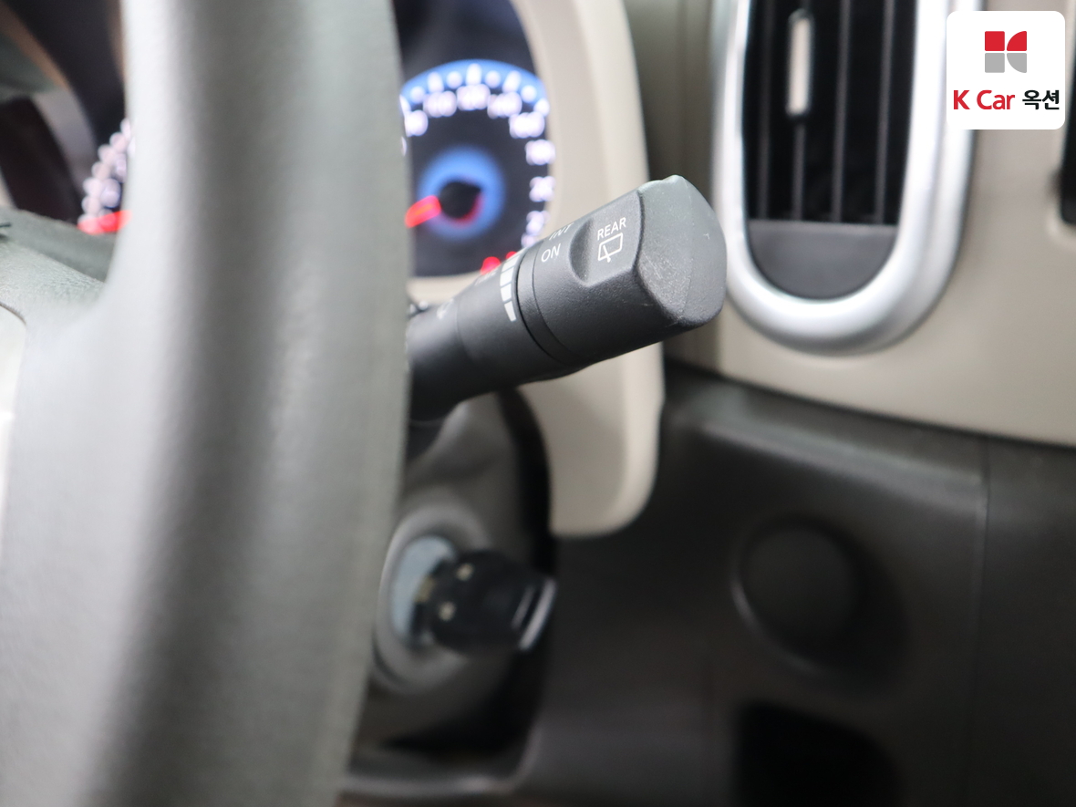 Nissan Cube - 11