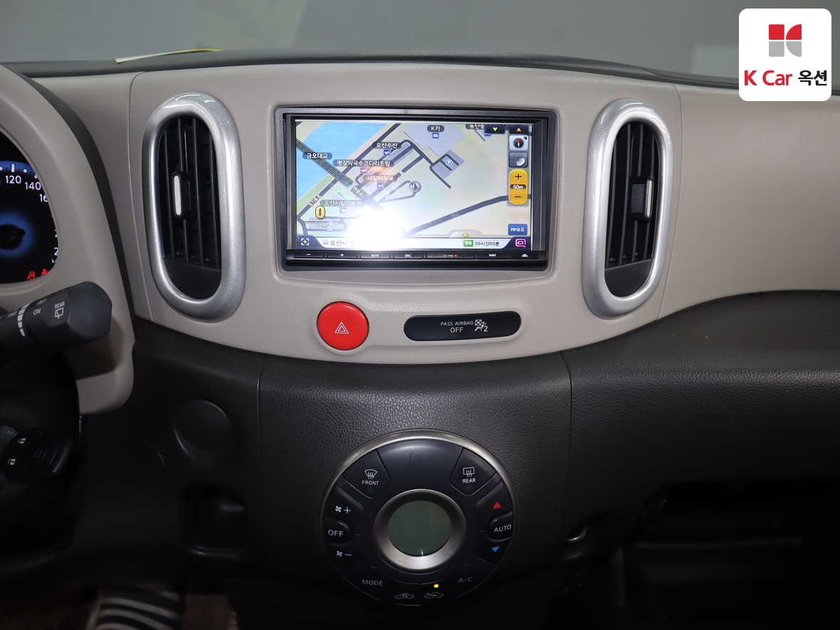 Nissan Cube - 6