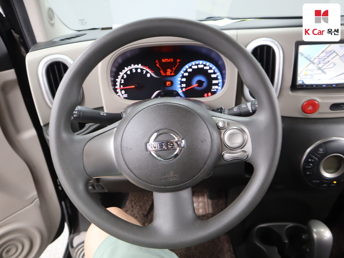 Nissan Cube - 10