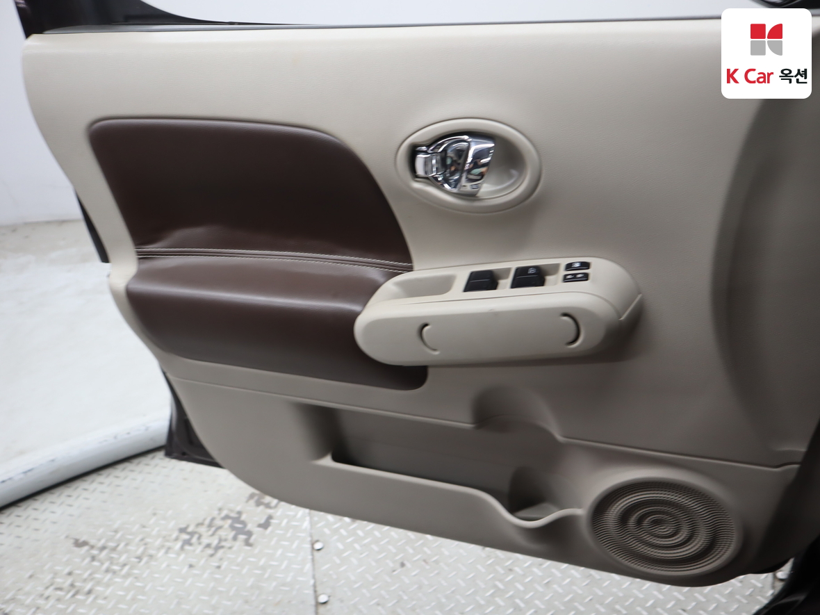Nissan Cube - 8