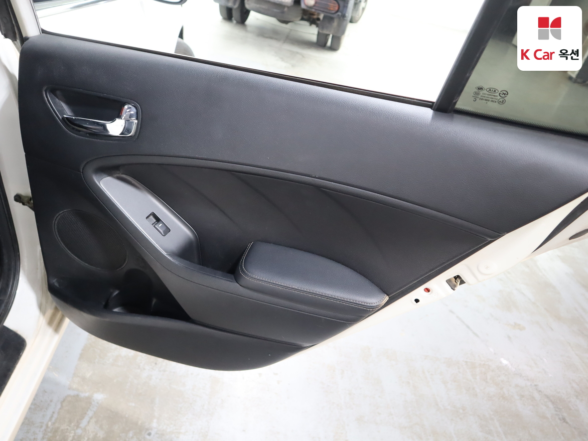 كيا K3 2013 - صورة 26