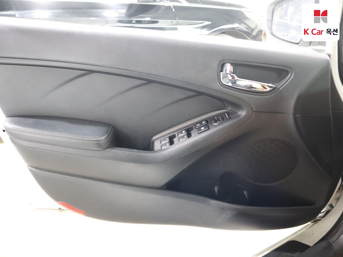 كيا K3 2013 - صورة 8