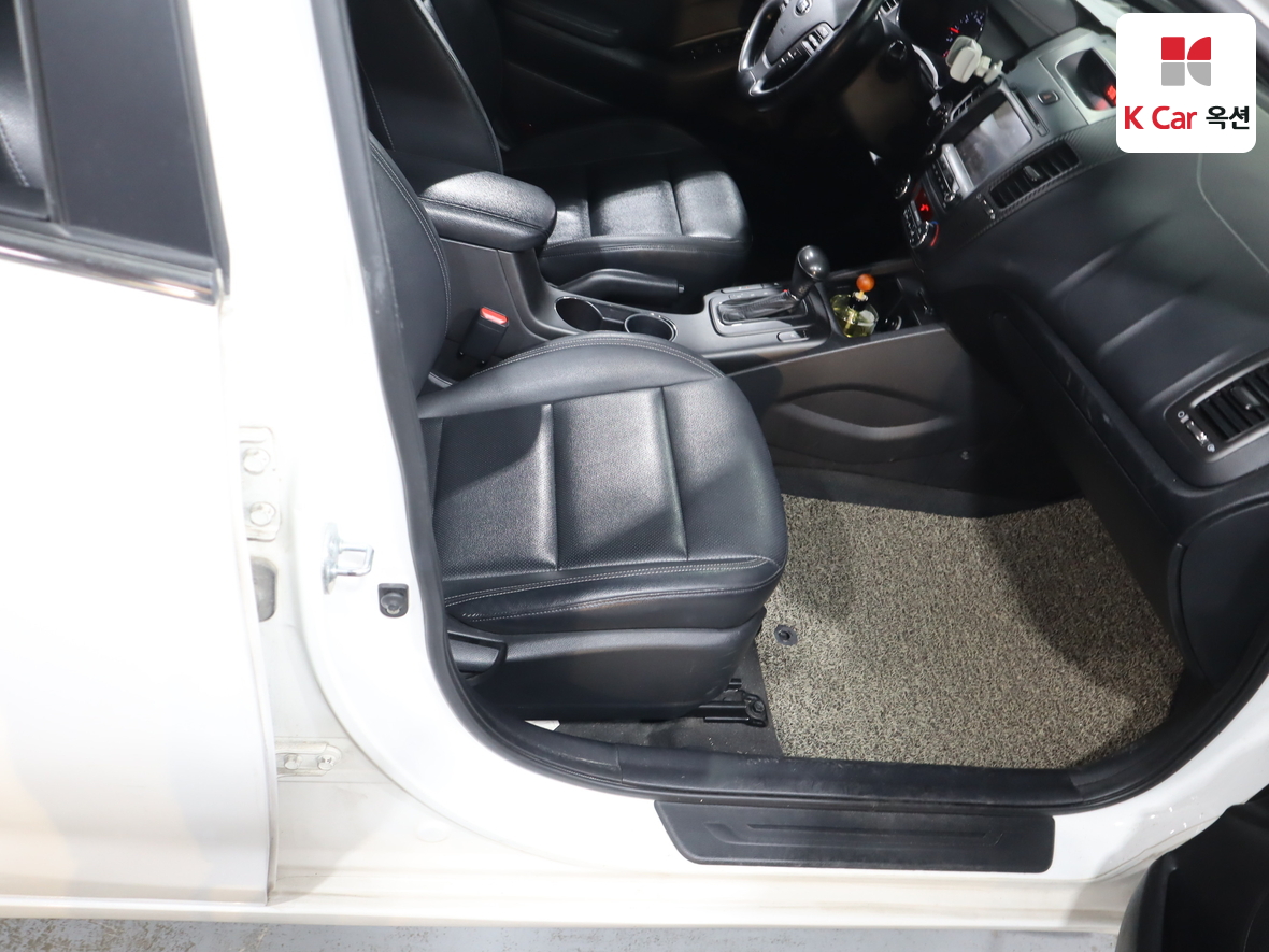 كيا K3 2013 - صورة 29