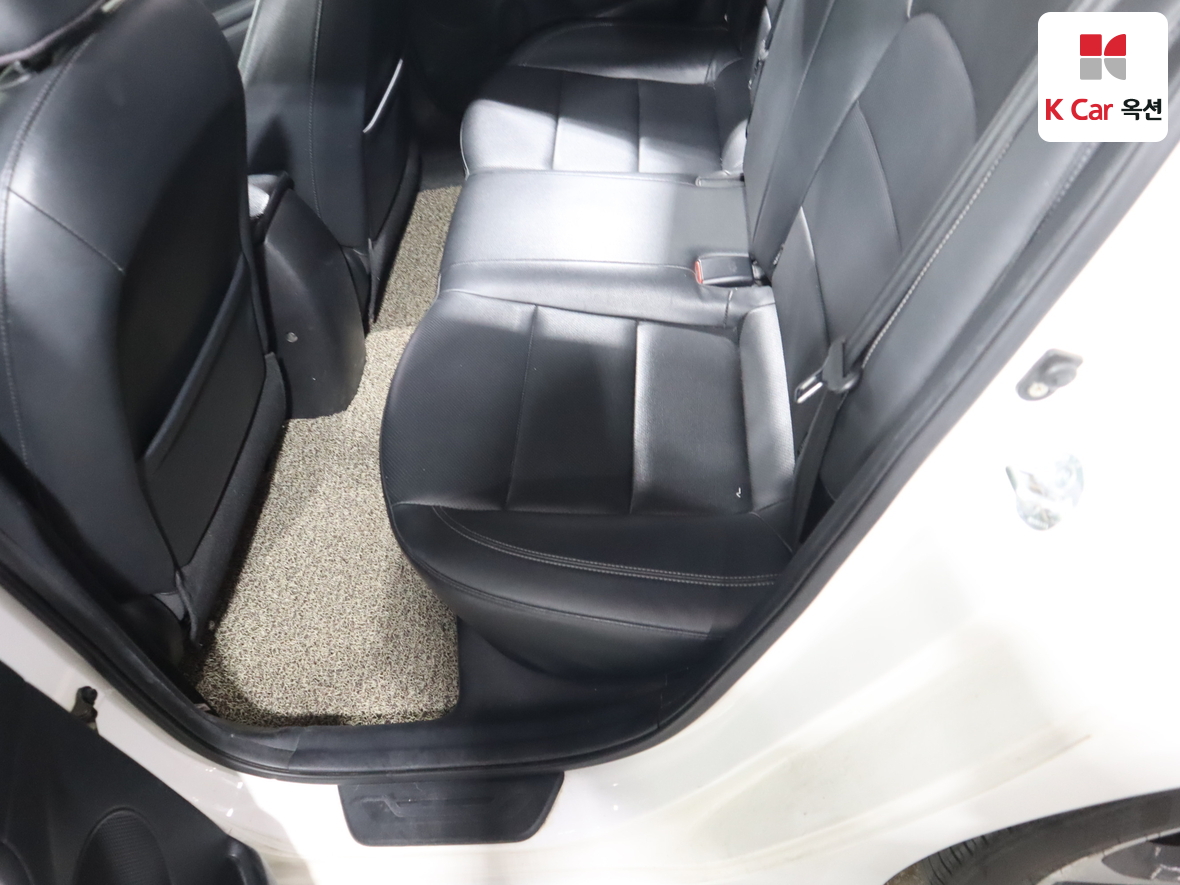 كيا K3 2013 - صورة 23