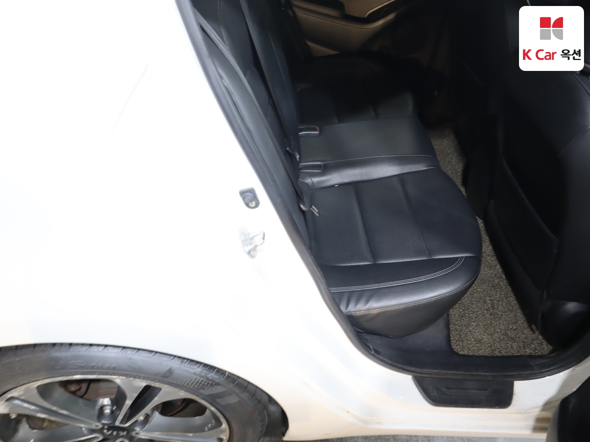 كيا K3 2013 - صورة 27