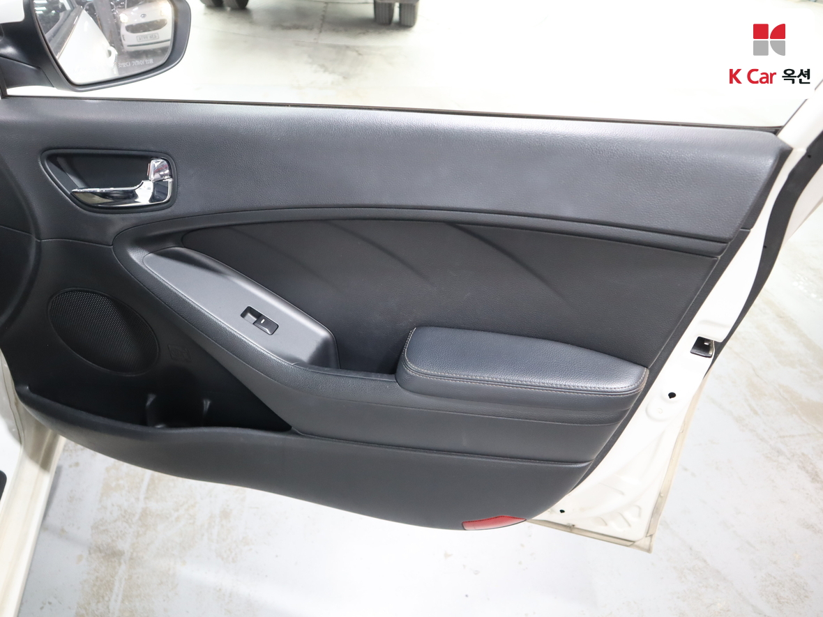 كيا K3 2013 - صورة 28