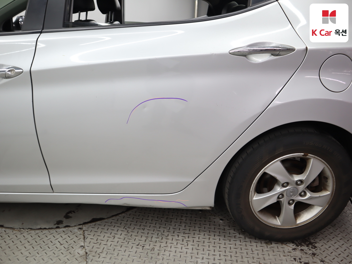 Hyundai Elantra 2011 - Image 39