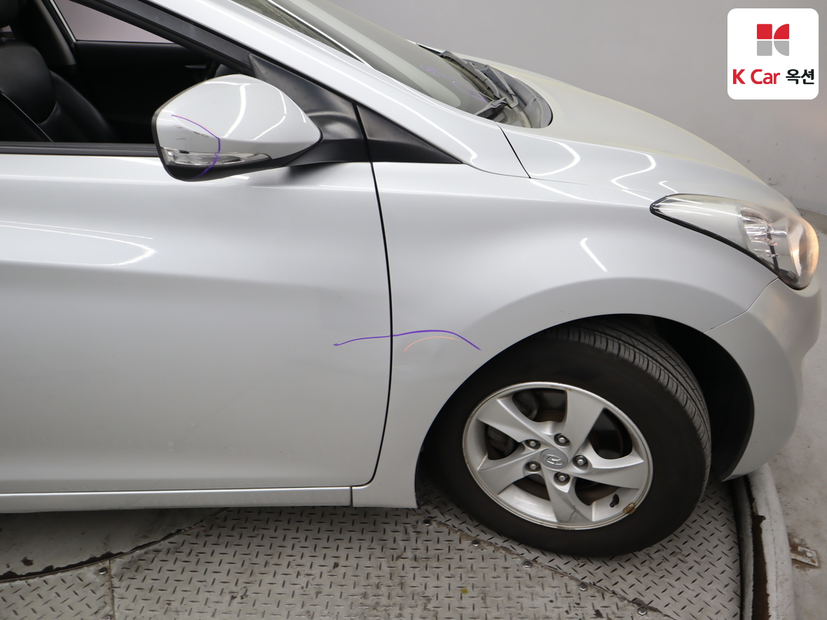 Hyundai Elantra 2011 - Image 46