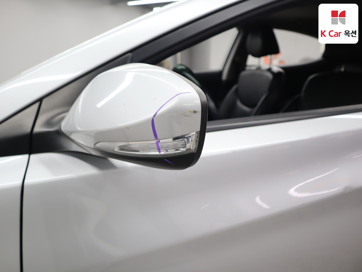 Hyundai Elantra 2011 - Image 37