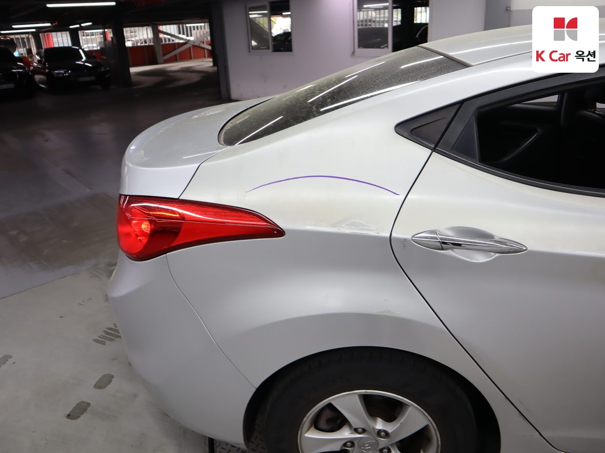 Hyundai Elantra 2011 - Image 42