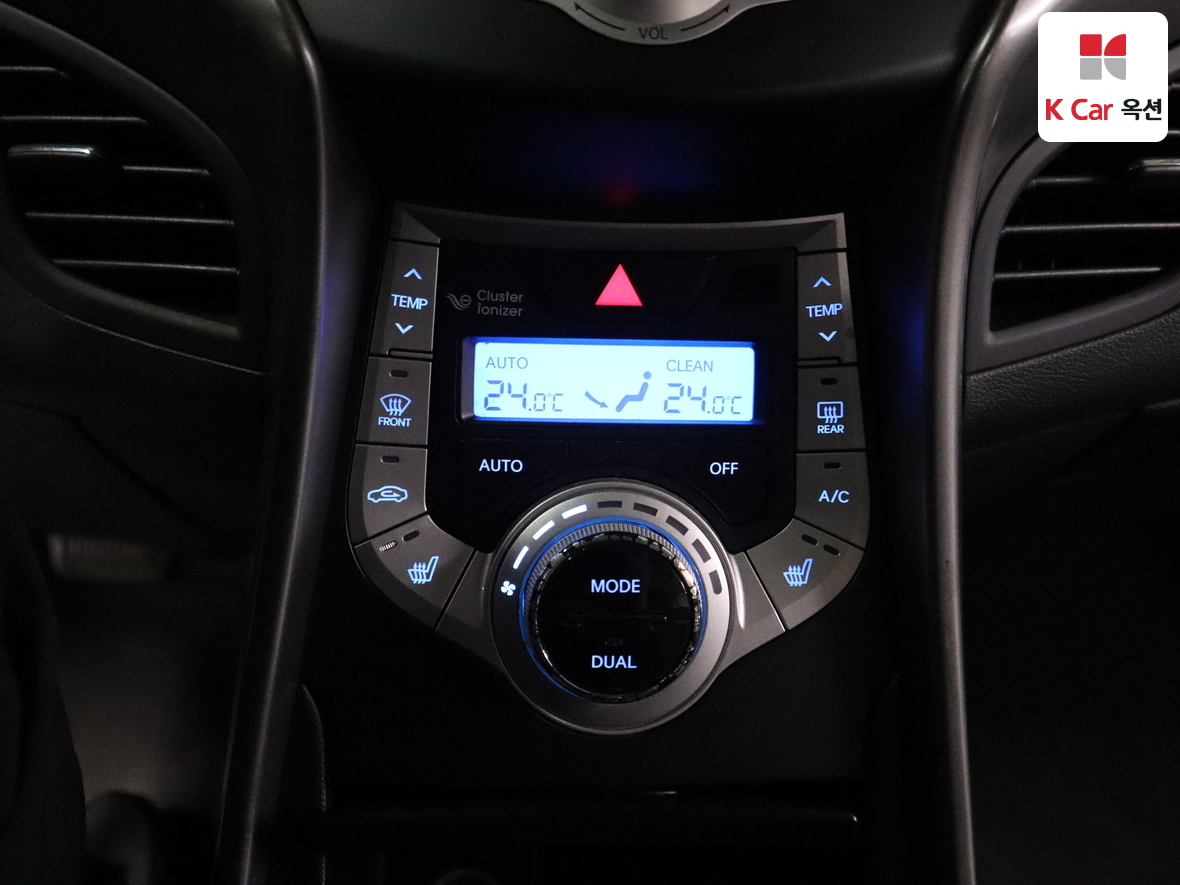 Hyundai Elantra 2011 - Image 15