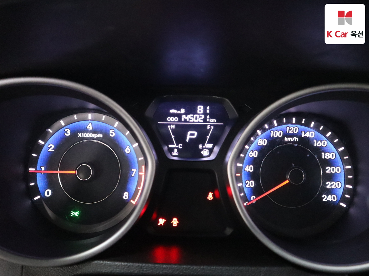 Hyundai Elantra 2011 - Image 5