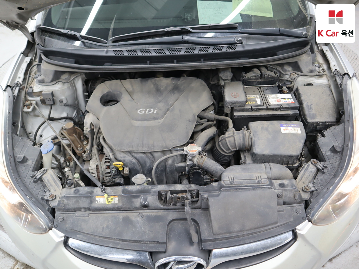 Hyundai Elantra 2011 - Image 32