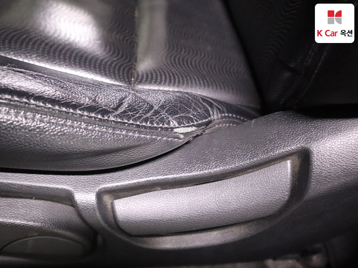 Hyundai Elantra 2011 - Image 19