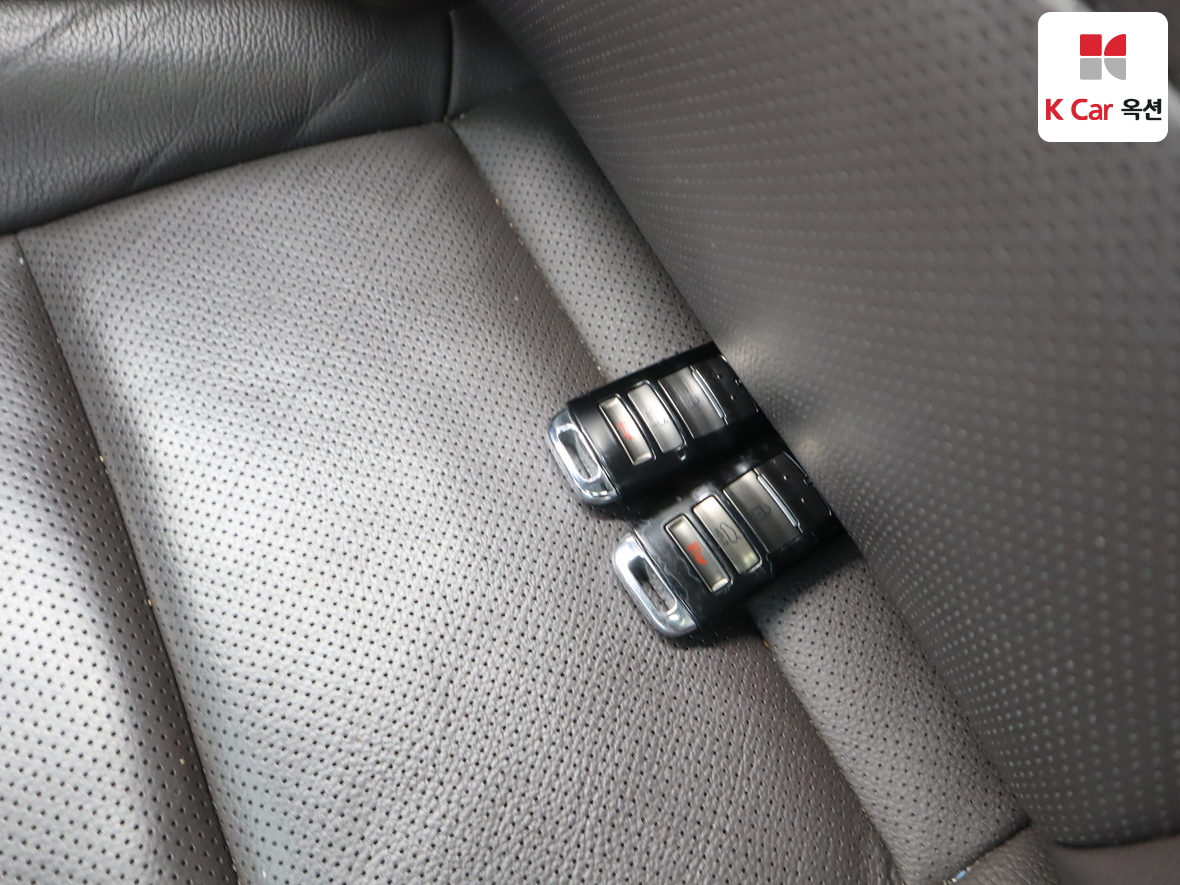 Kia K7 - 17