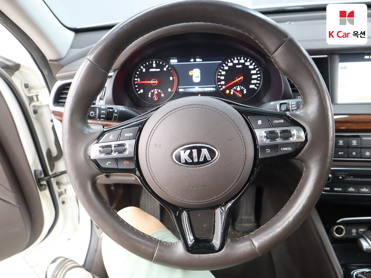 Kia K7 - 10