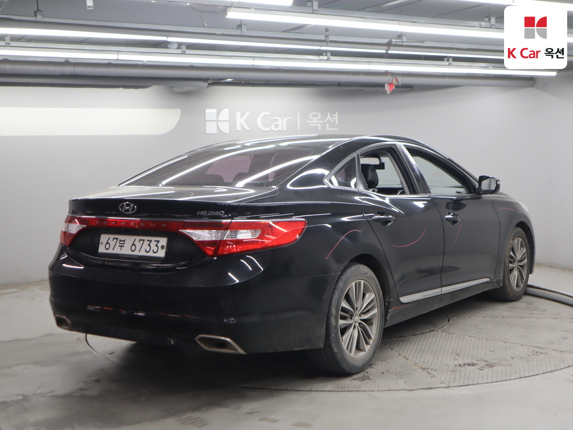 هيونداي أزيرا 2015 - صورة 2