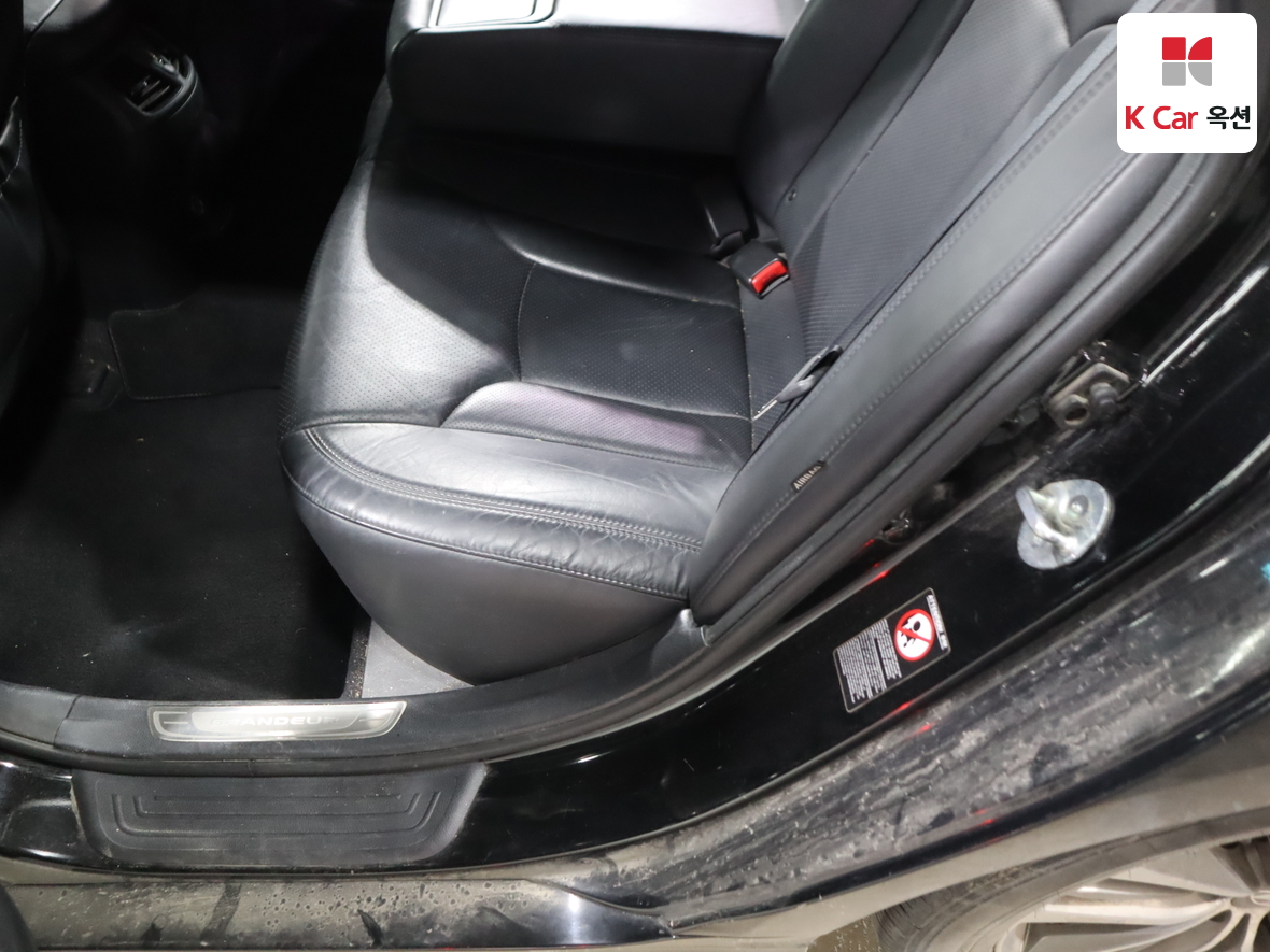 هيونداي أزيرا 2015 - صورة 24