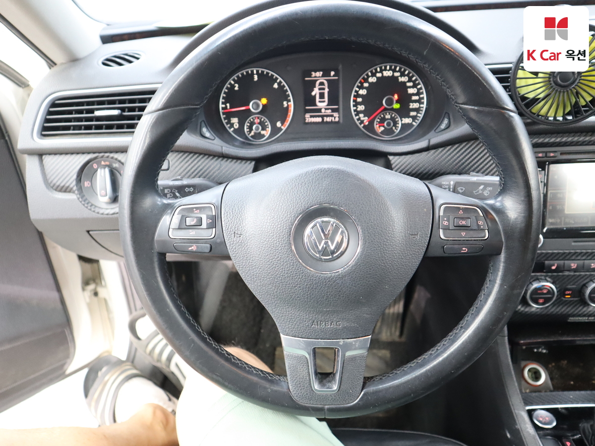 VOLKSWAGEN 파사트 - 10
