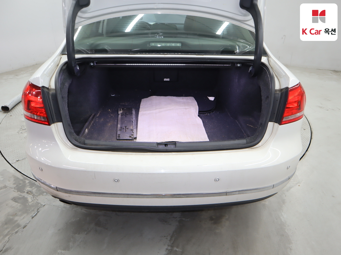 VOLKSWAGEN 파사트 - 26