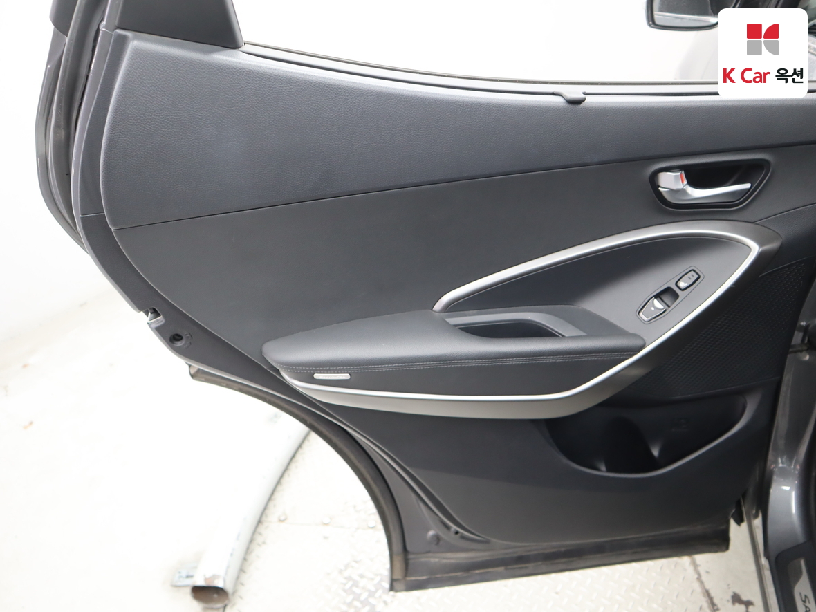 Hyundai Santa Fe 2016 - Image 24