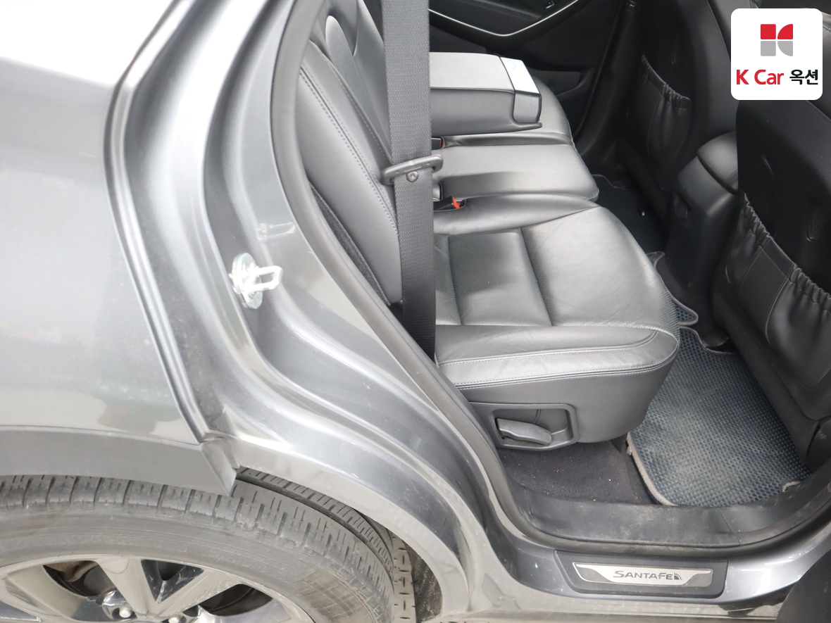 Hyundai Santa Fe 2016 - Image 31