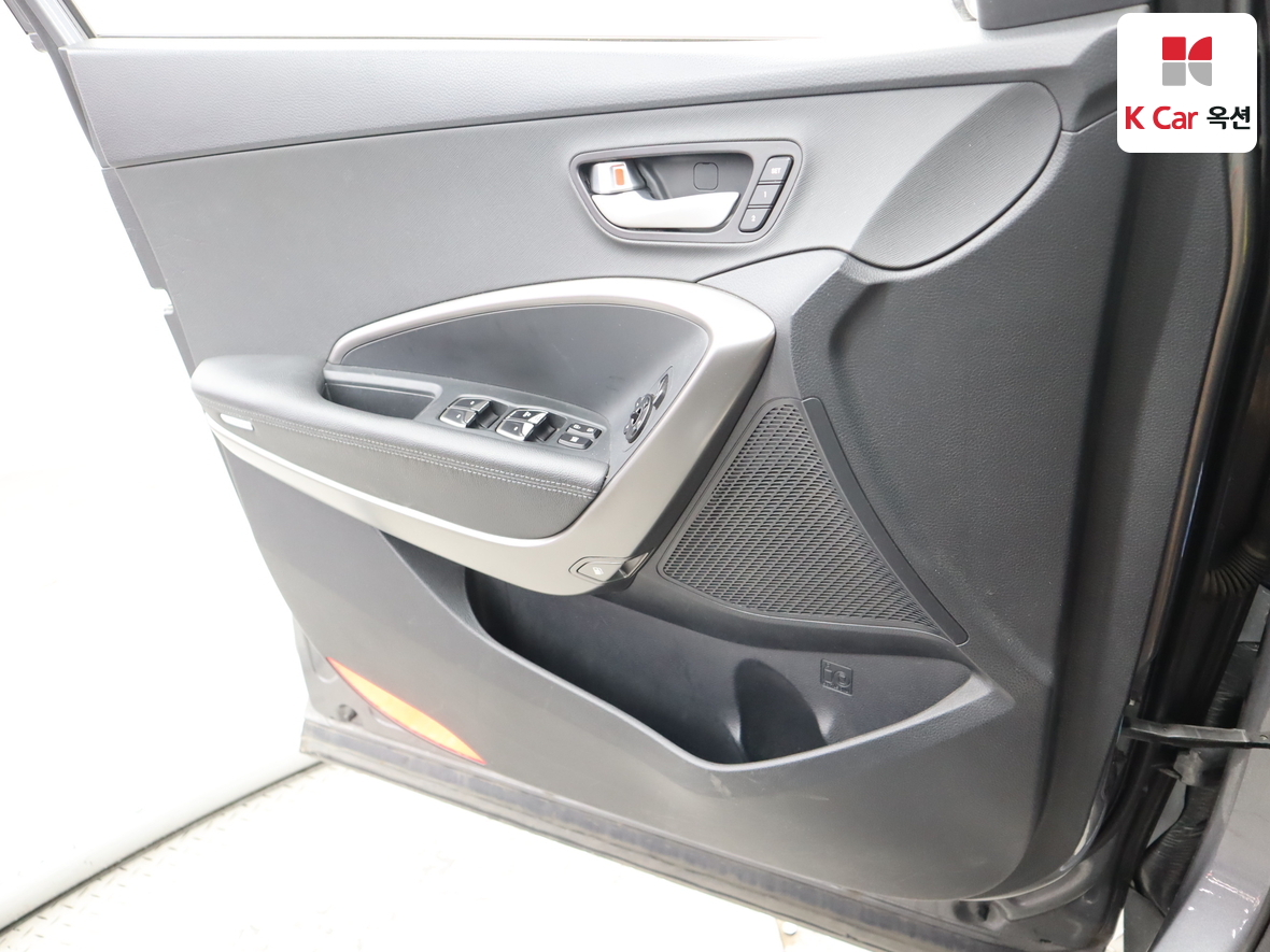 Hyundai Santa Fe 2016 - Image 8