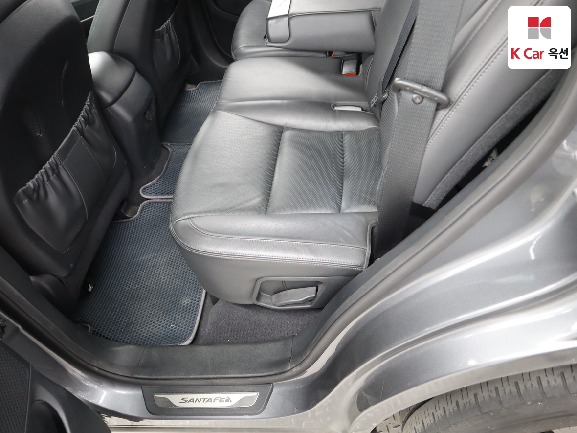 Hyundai Santa Fe 2016 - Image 25