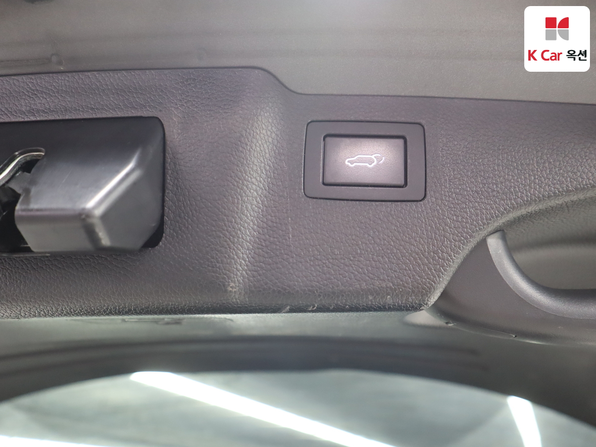 Hyundai Santa Fe 2016 - Image 28