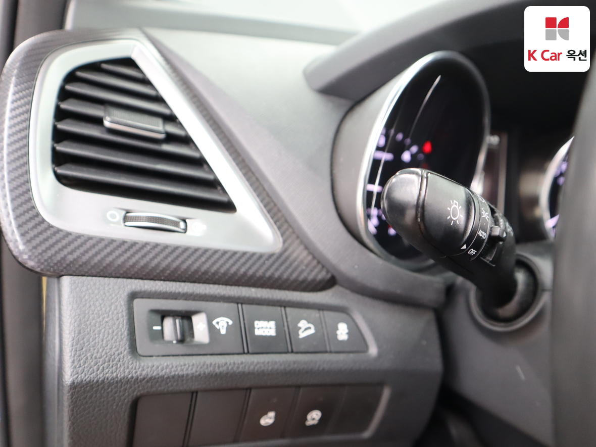 Hyundai Santa Fe 2016 - Image 9