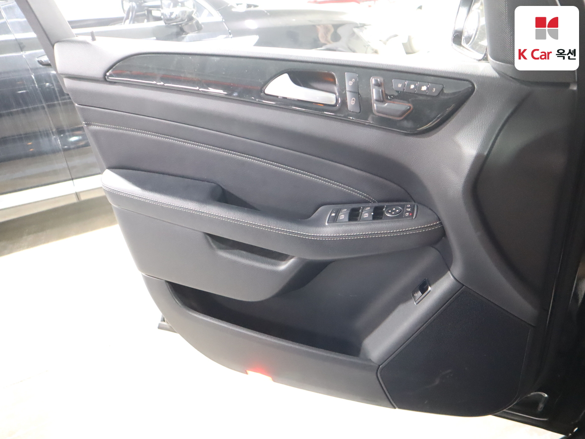 Mercedes-Benz Other - 8
