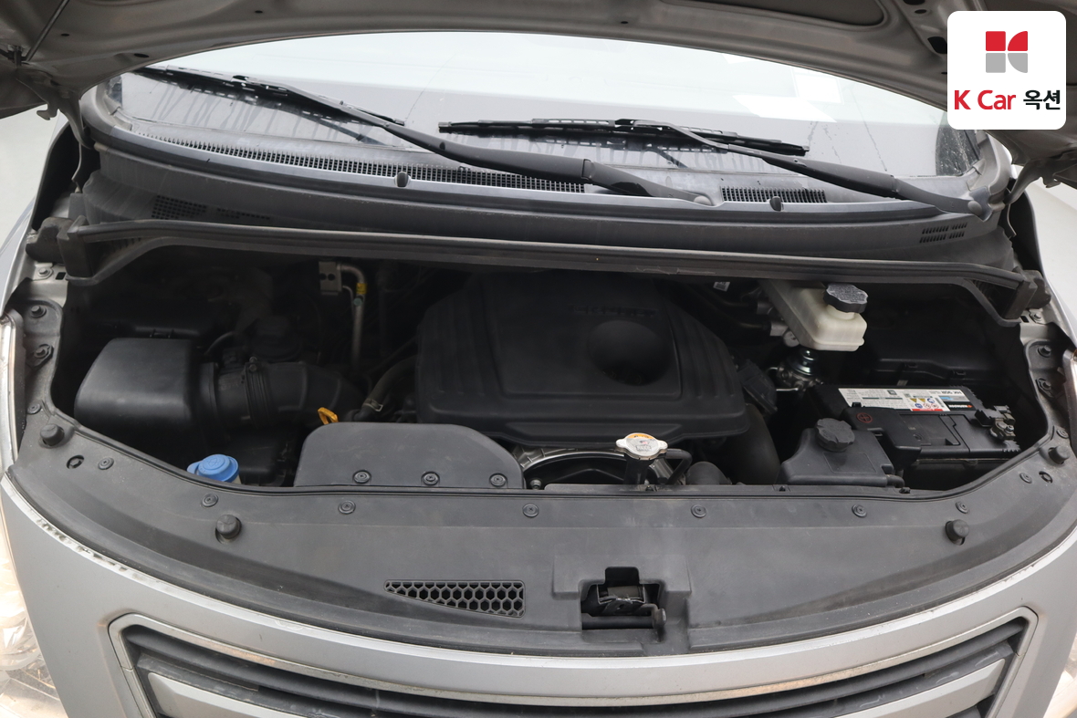 Hyundai Grand Starex - 27