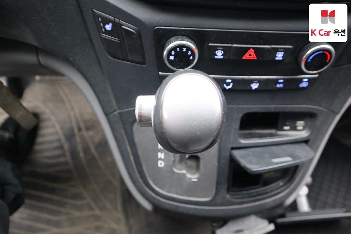 Hyundai Grand Starex - 15