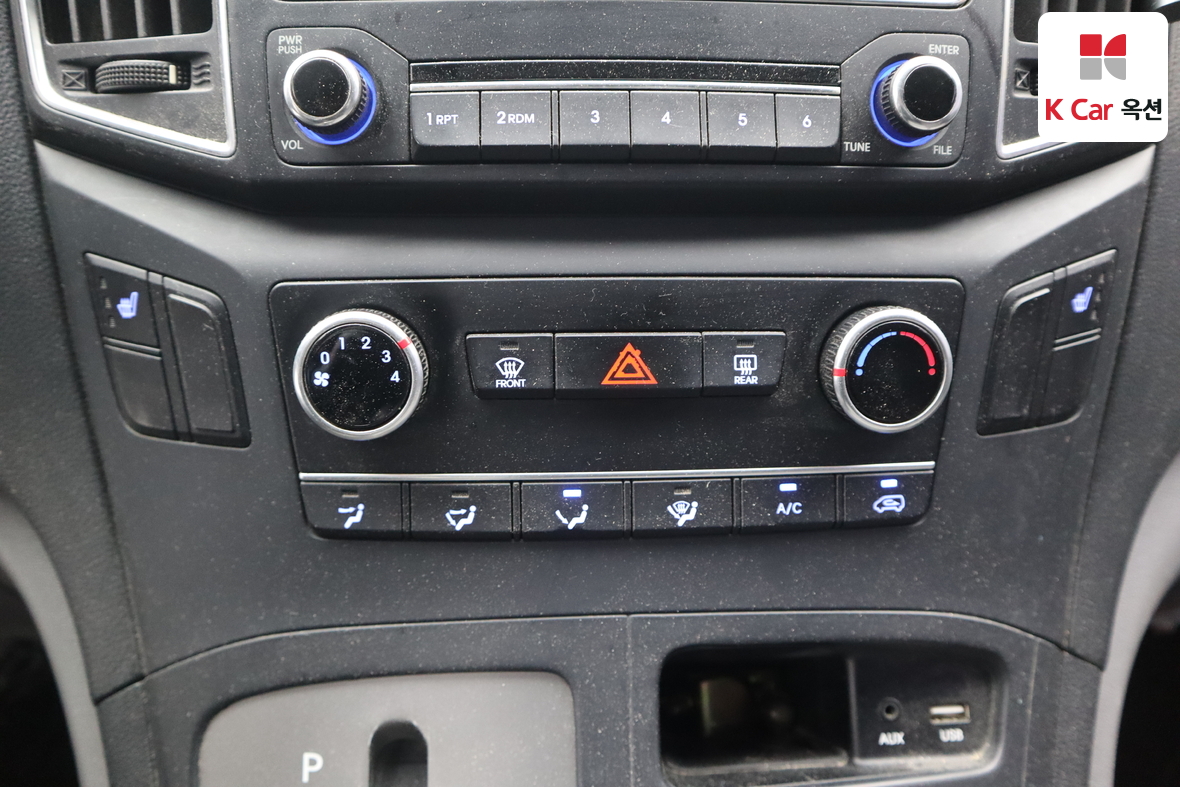 Hyundai Grand Starex - 14