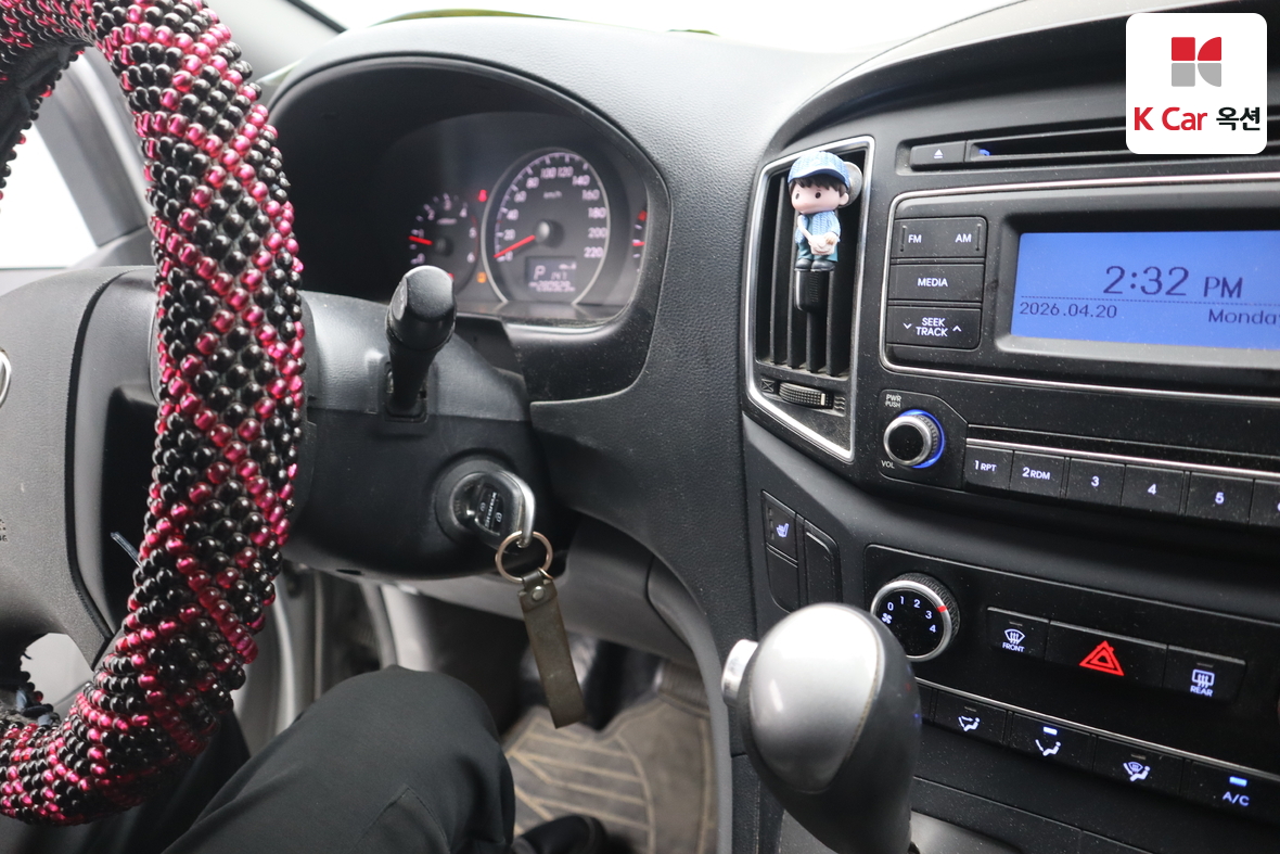 Hyundai Grand Starex - 11
